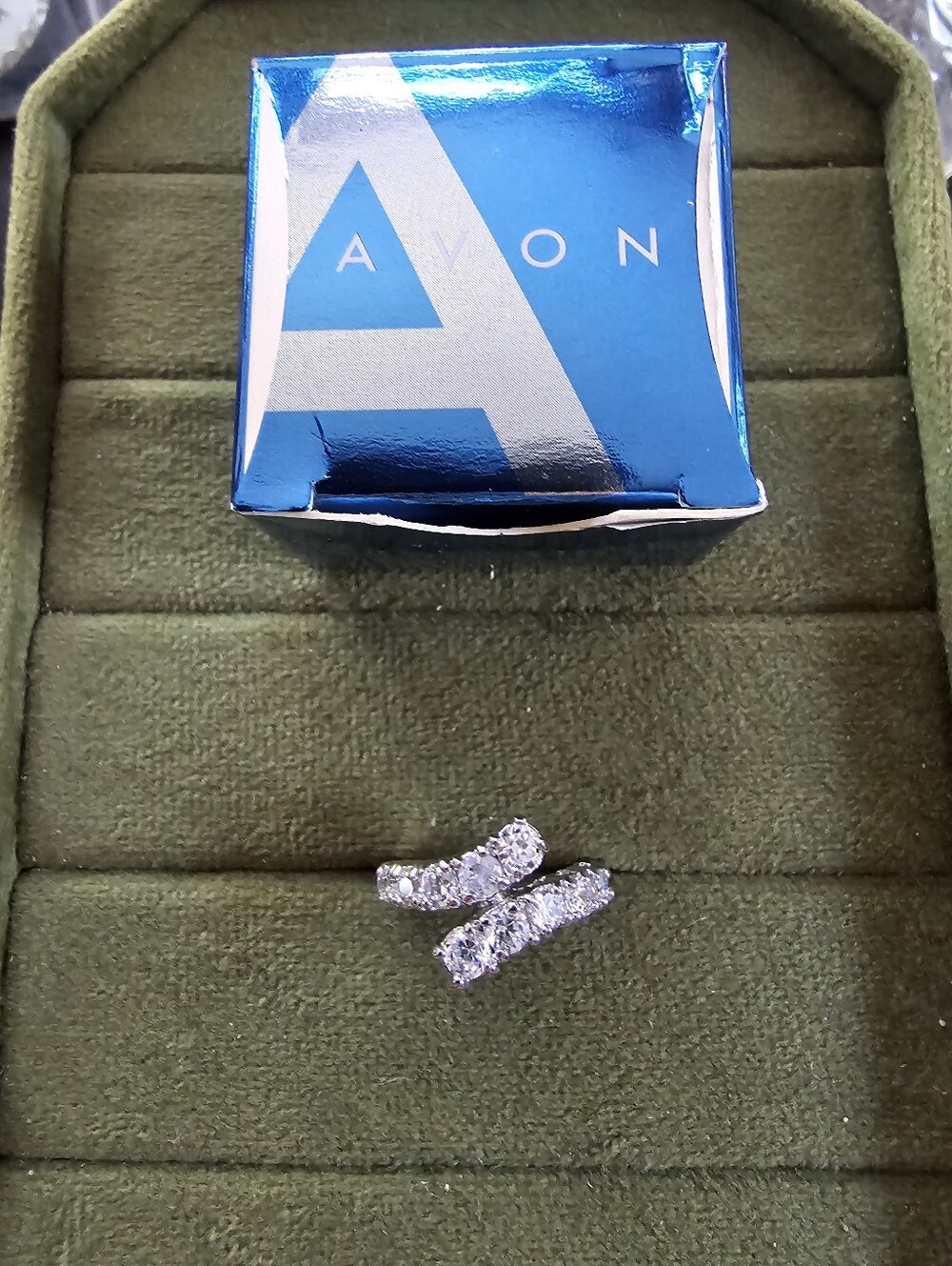 Vintage Avon Ring Size 5